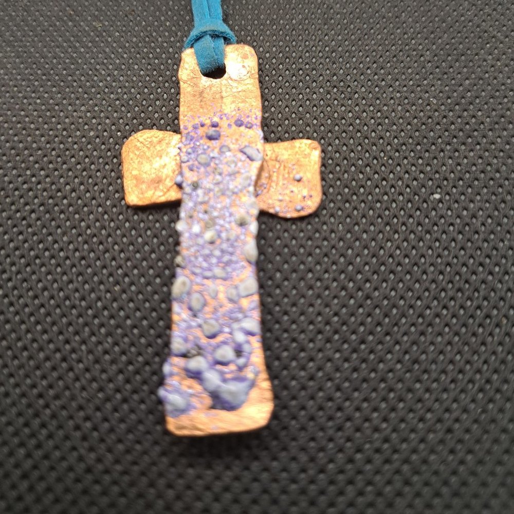 Upcycled Pendant from a copper wire hammered. Unique design